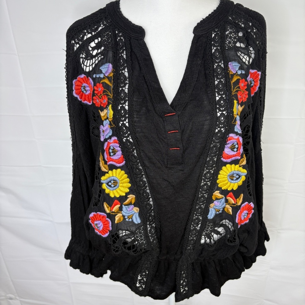 Free People Serafina Black‎ Embroidered Peasant Top - Small Boho - Picture 4 of 15